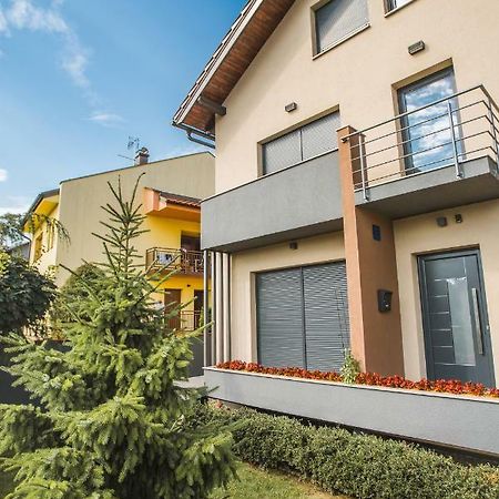 Apartman*** Διαμέρισμα Βαράζντιν Εξωτερικό φωτογραφία